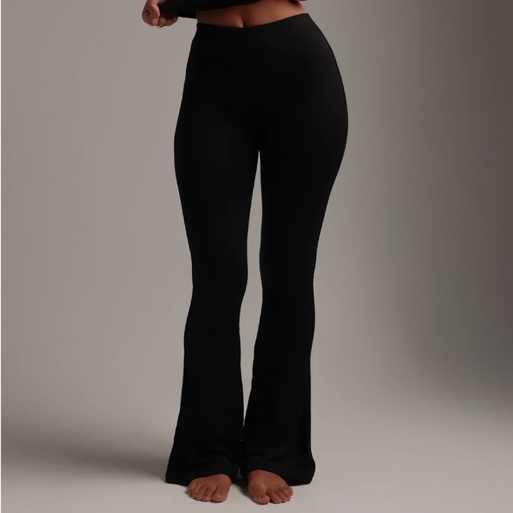 My outfit online Pro-Technical Flared Leggings